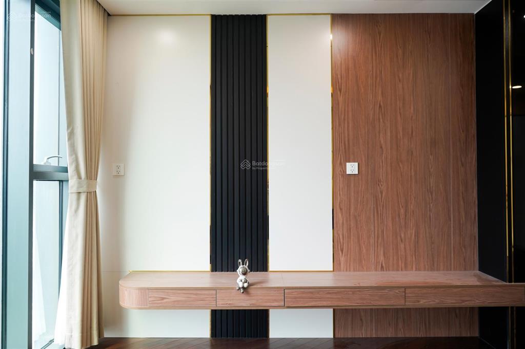 Loftpent the crest 4pn  220m2  full nội thất cao cấp