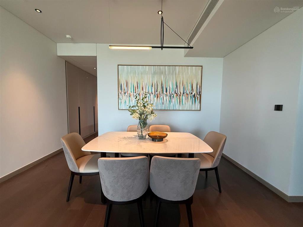 Grand marina cho thuê 3pn  150m2 view trực diện sông và thủ thiêm