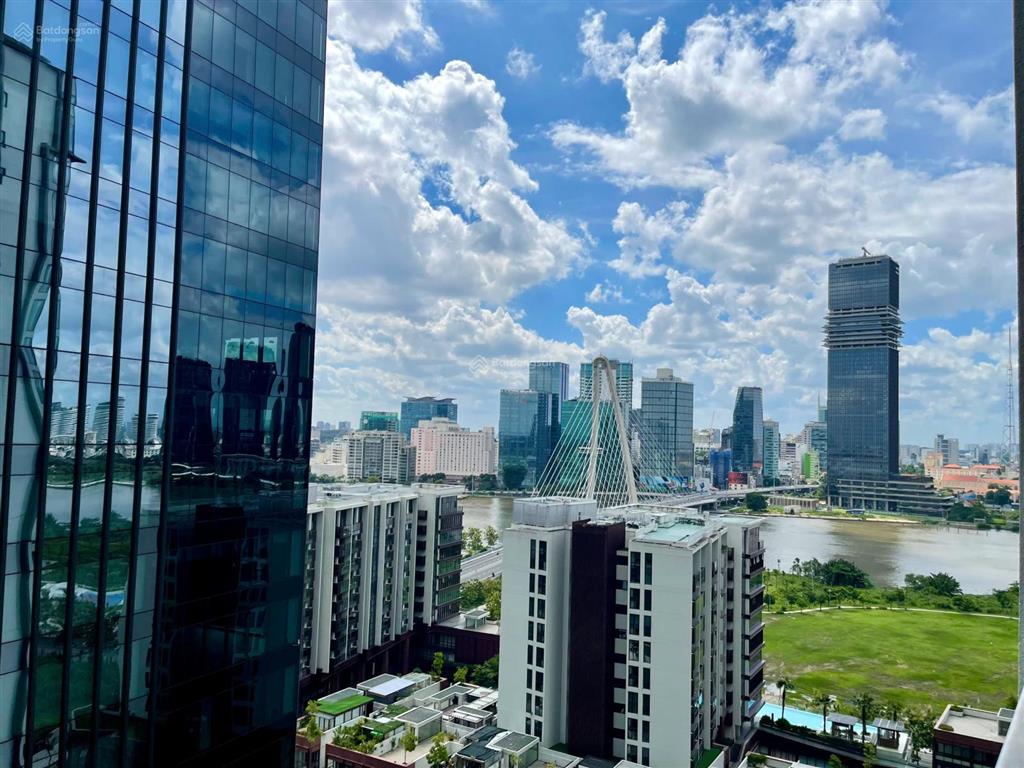 The crest studio chuyển nhượng giá siêu tốt  có sẵn hđt