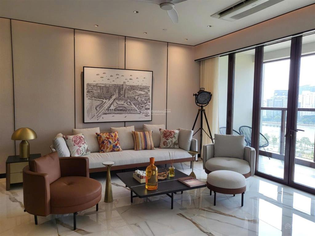 The galleria cho thuê căn hộ 4 phòng ngủ đầy đủ nội thất view trực diện sông