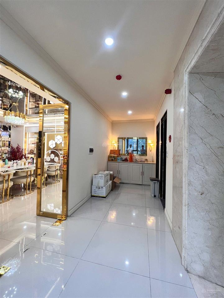 Bán căn nhà phố nguyễn xiển, thanh xuân, văn phòng hạng a, 2 mặt thoáng , dt 135m2, giá 73.9 tỷ