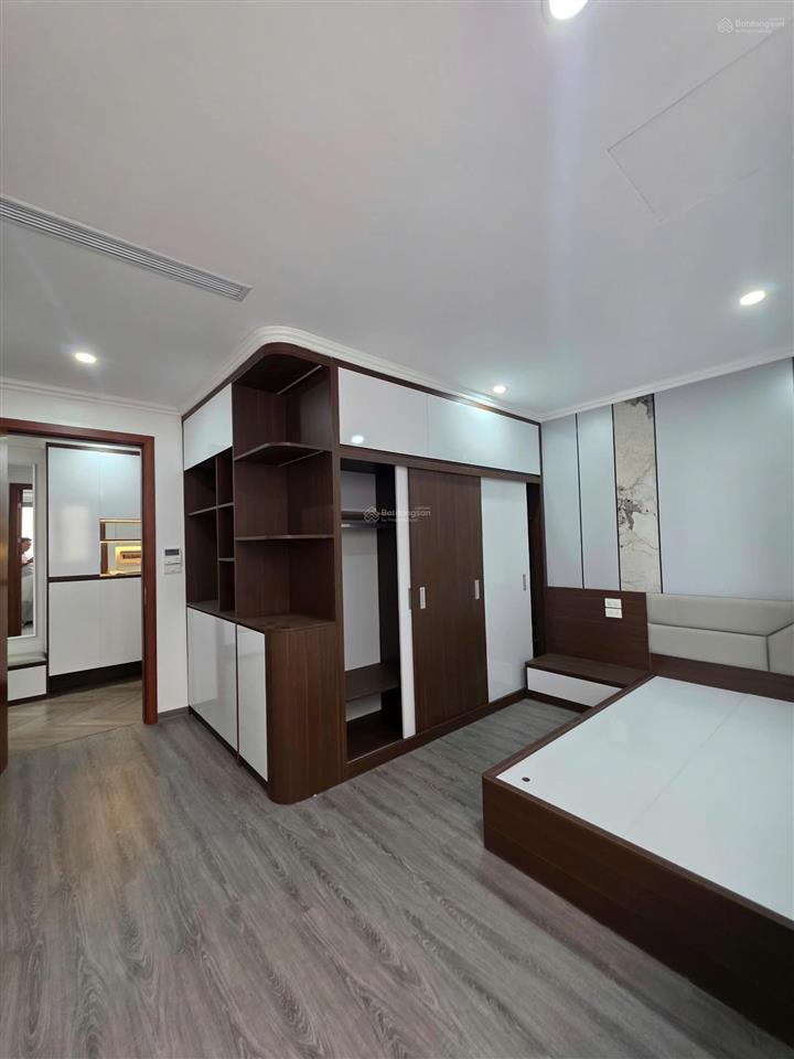 Bán ch hàng hiếm tại thống nhất complex, 8,7 tỷ, 105 m2, 3pn, 2wc, nội thất đầy đủ