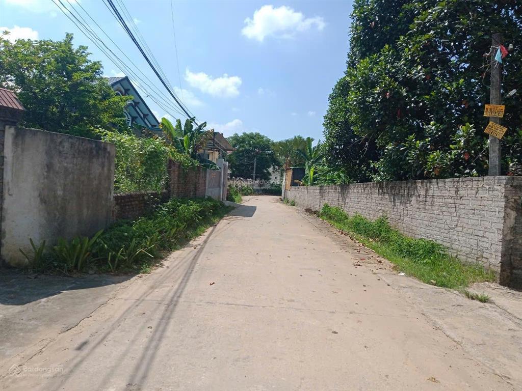 Lô góc 2 mặt tiền view hồ thoáng đẹp, cách chợ 400m, cách trường c2c3 minh quang,đường tl tầm 1km