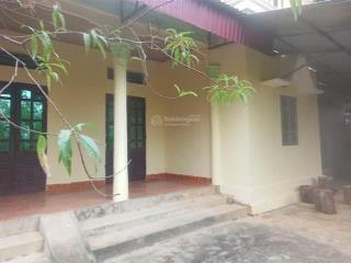 Đất tản lĩnh sẵn nhà cấp 4 gần kdl ao vua, chân núi tản viên, tiện trường, chợ thích hợp nghỉ dưỡng