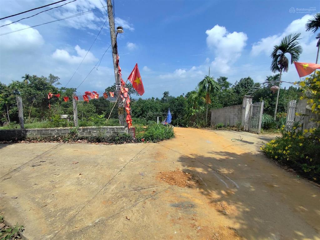 Lô góc 2 mặt tiền cực thoángview sông đà thoáng mát, khu đông dân cư, cách đường huyện lộ chỉ 200m
