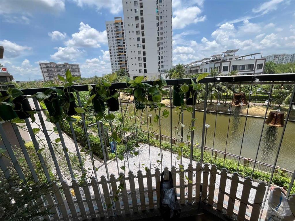 Cần bán căn hộ 2 phòng ngủ mizuki park có sân vườn, view đẹp. xem nhà  0937 532 ***
