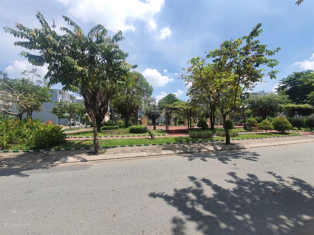 Nhà phố dương hồng garden sổ hồng riêng | không phí quản lý. giá chỉ 10,5 tỷ còn thương lượng