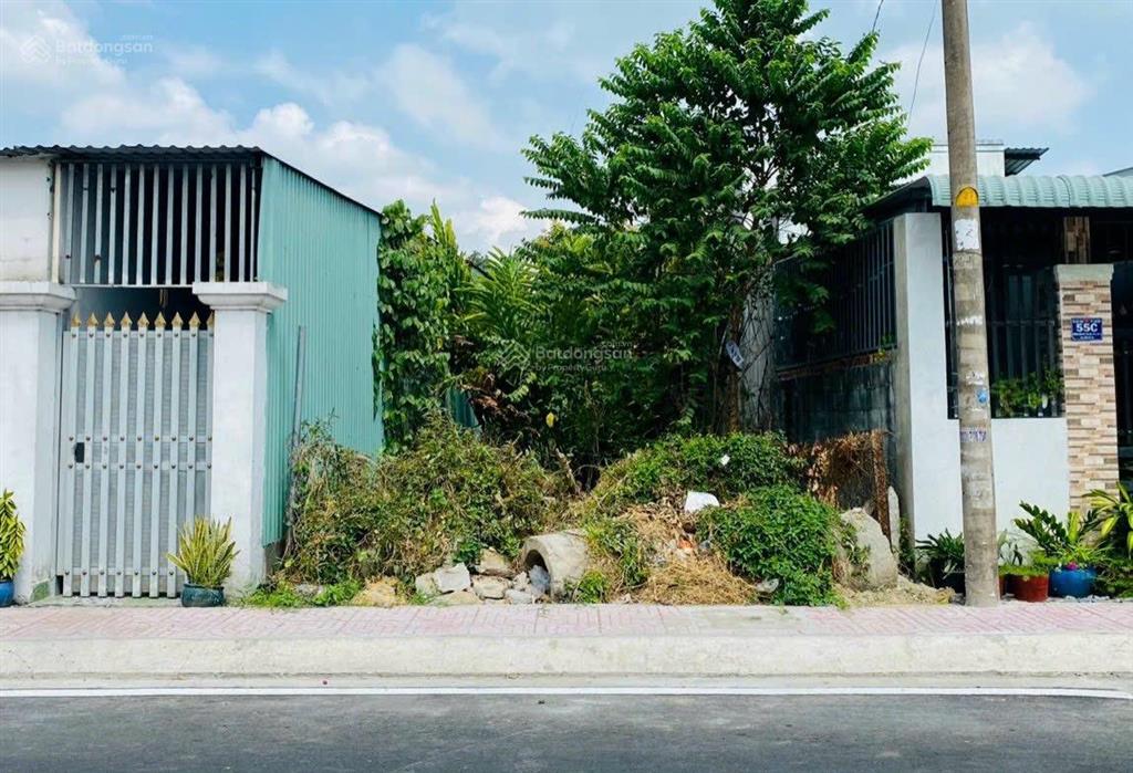 Siêu phẩm lô góc 2 mặt tiền đường nhựa 10m vị trí đẹp, giá 1tỷ3