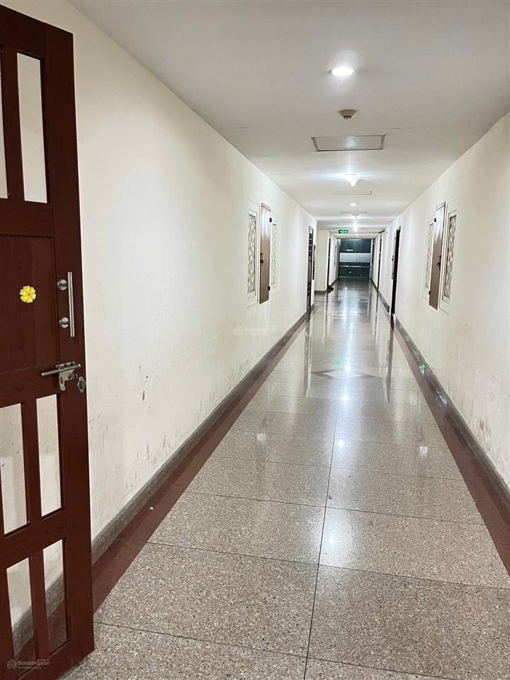 Căn hộ sổ đỏ, 78m2, full nội thất, tiện ích bán kính 1km đầy đủ, giá 3,75 tỷ, thương lượng nhẹ.