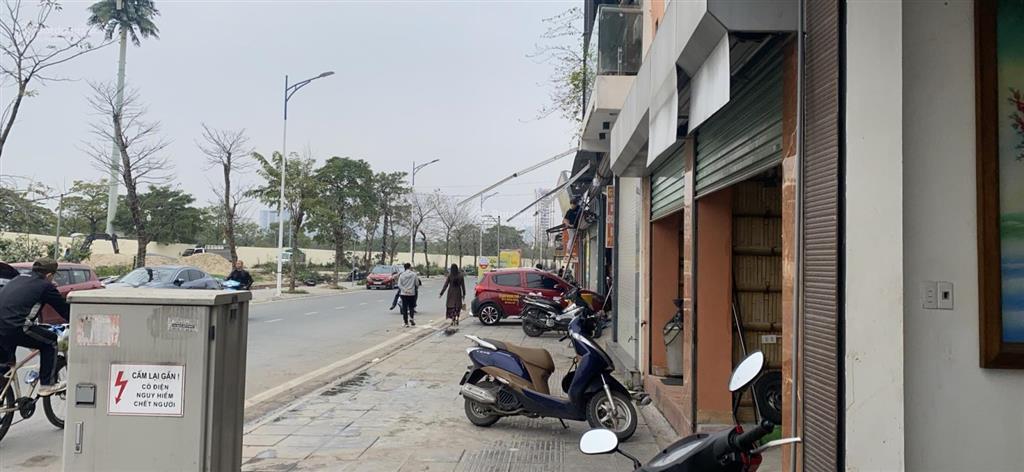 Cửa hàng 170m2 tại sân vận động mỹ đình, hn.