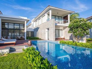 Bt vinpearl nam hội an dt 490m2, 3 phòng ngủ, giá chỉ còn 11.6 tỷ (2.5 năm cam kết)