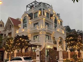 Bán lô góc biệt thự geleximco 3 mặt thoáng giá chỉ hơn 100tr/m cả nhà .0912 800 ***