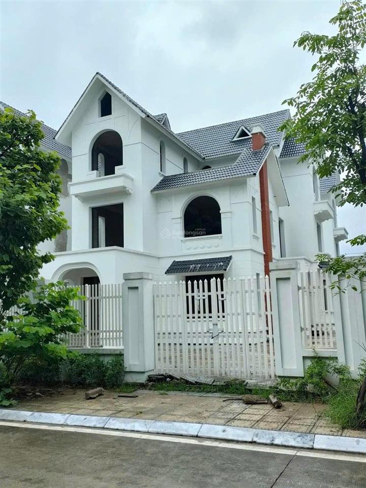 Bán biệt thự đơn lập khu c geleximco giá nhỉnh 140tr/m cả nhà và đất sổ đỏ sang tên luôn