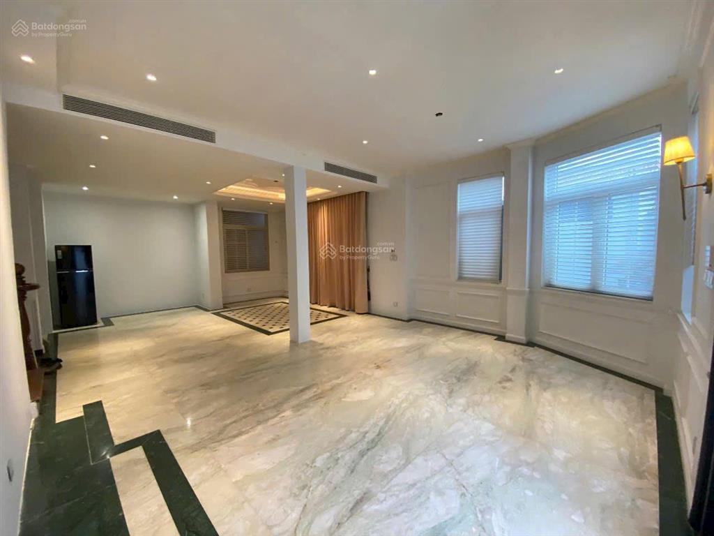 Cần cho thuê biệt thự góc 2mt hxh 127/2a bình lợi p. 13 q. bình thạnh thông ra đặng thùy trâm