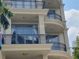 Cần cho thuê villa mới đẹp hxh 338/2a nguyễn xí p.13 q.bình thạnh gần khúc nơ trang long.