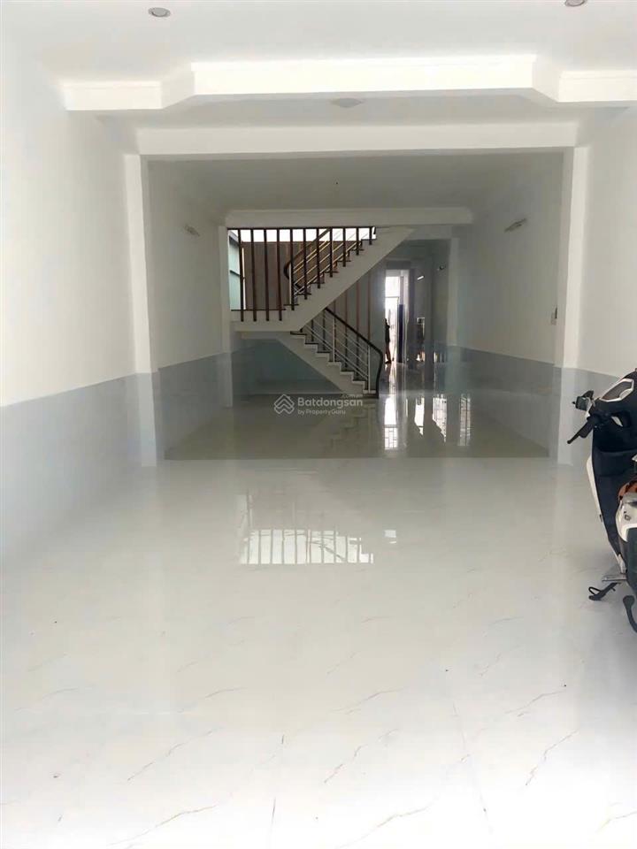 Cần cho thuê nhà hxh 283/3b cmt8 p.12 q.10