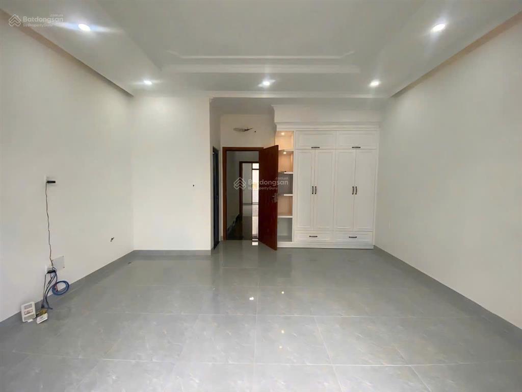 Cần cho thuê nhà hxh 283/3b cmt8 p.12 q.10
