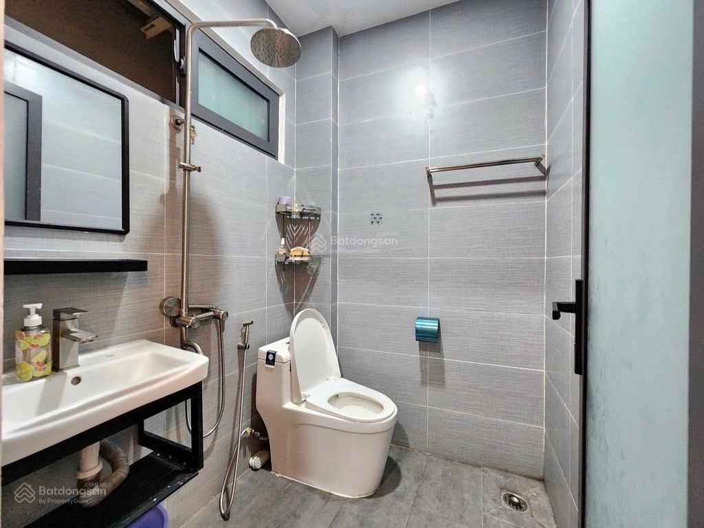 Cần cho thuê nhà mt 449c lê quang định p. 11 q. bình thạnh
