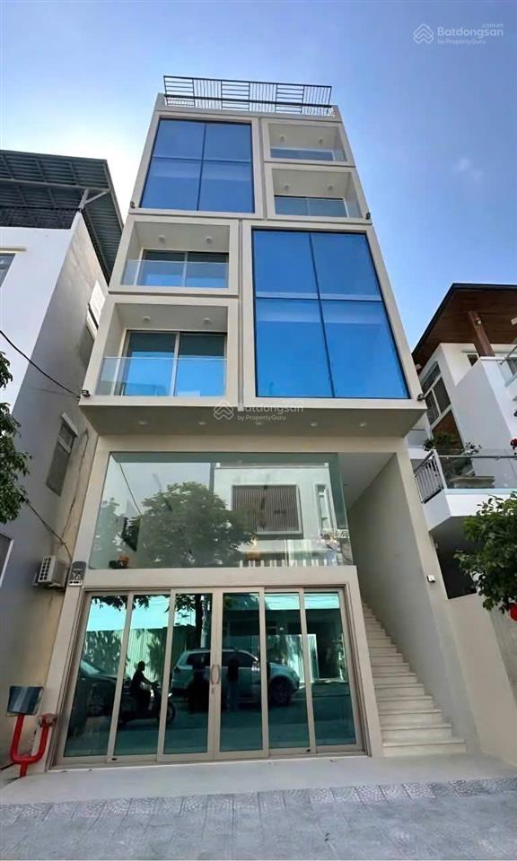 Cần cho thuê tòa nhà mặt tiền 96a nguyễn văn thương, phường 25, quận bình thạnh