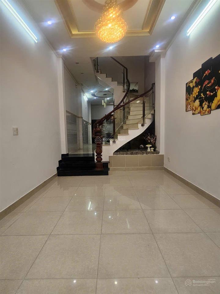 Cần cho thuê nhà hẻm 41 trường chinh p. 11 q. tân bình ngay ngã tư bảy hiền