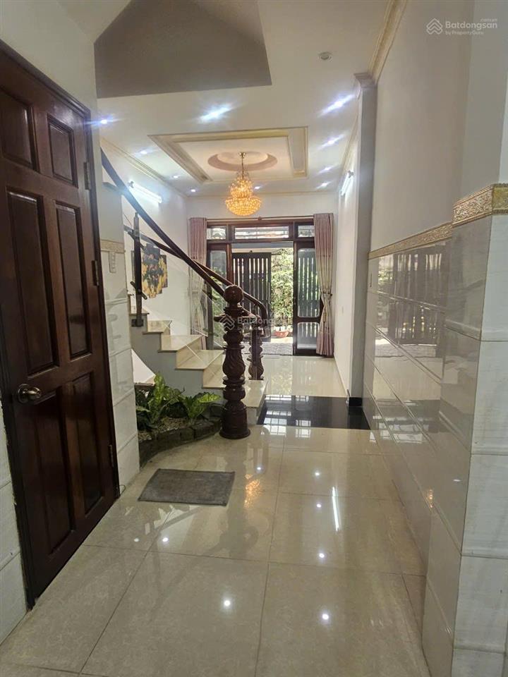 Cần cho thuê nhà hẻm 41 trường chinh p. 11 q. tân bình ngay ngã tư bảy hiền
