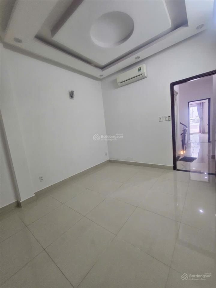 Cần cho thuê nhà hẻm 41 trường chinh p. 11 q. tân bình ngay ngã tư bảy hiền