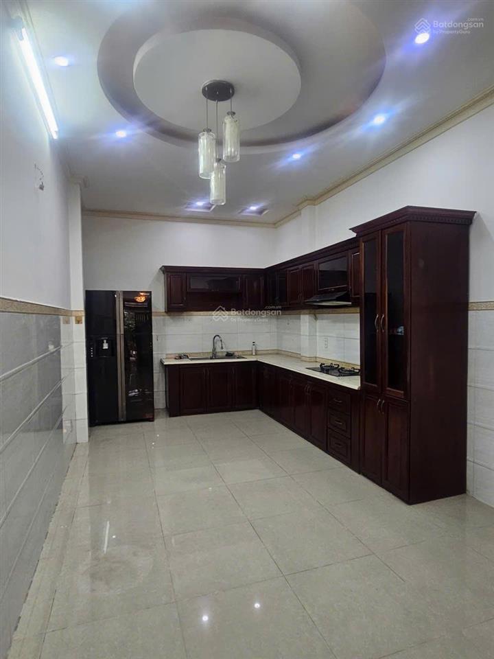 Cần cho thuê nhà hẻm 41 trường chinh p. 11 q. tân bình ngay ngã tư bảy hiền