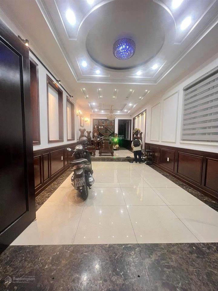 Cho thuê nhà hxh góc 2mt 241/2a nguyễn thiện thuật p.1 q.3 thông ra điện biên phủ