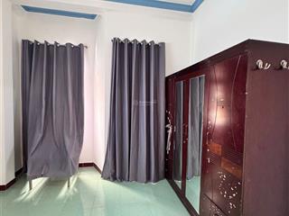 Cho thuê phòng 32m2 2pn, 2 máy lạnh, 1 giường, 1 toalet gần sân bay