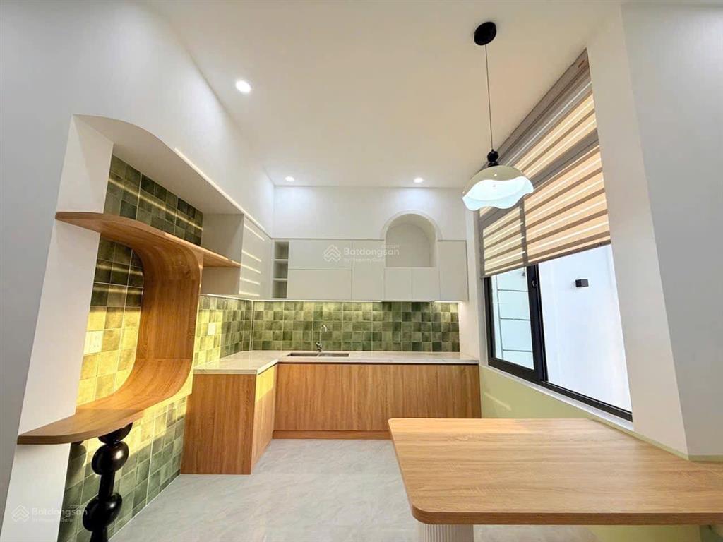 Nhà 2 tầng full nội thất gần siêu thị aeon maill