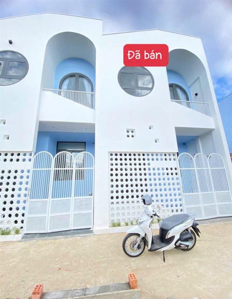 Nhà 2 tầng full nội thất gần siêu thị aeon maill