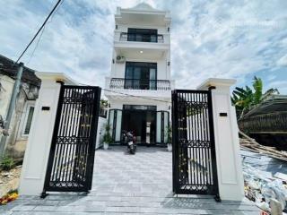 Nhà 3 tầng cực đẹp full nội thất dọn vào ở ngay gần chợ mai