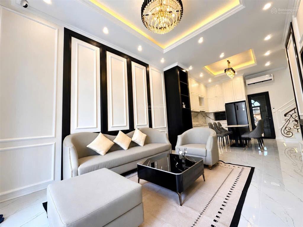 Nhà 3 tầng full nội thất gần các trường đại học huế
