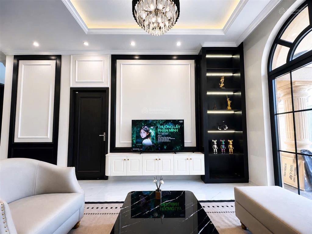 Nhà 3 tầng full nội thất gần các trường đại học huế