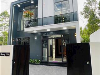 Nhà 2 tầng full nội thất dọn vào ở ngay gần trung tâm thành phố