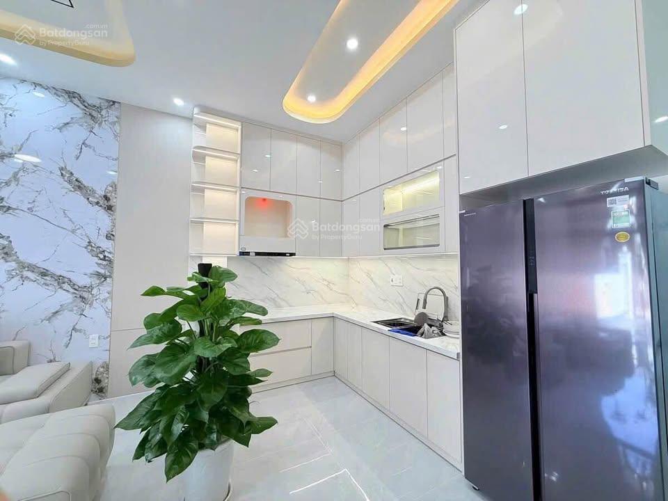 Nhà 2 tầng thủy xuân full nội thất thất dọn vào ở ngay
