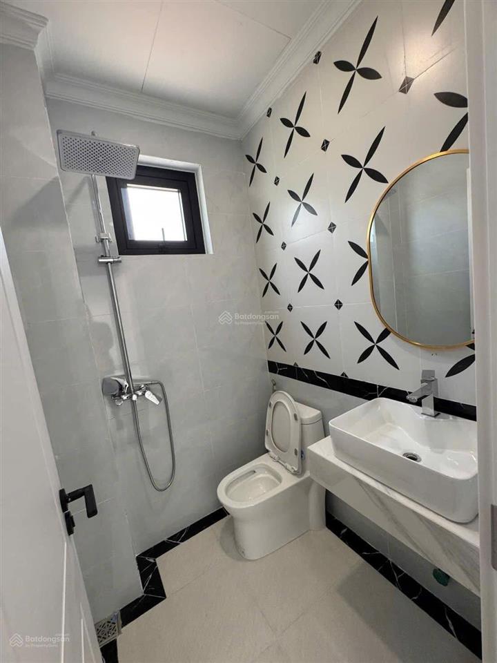 Nhà 2 tầng trung tâm thành phố full nội thất view đà lạt