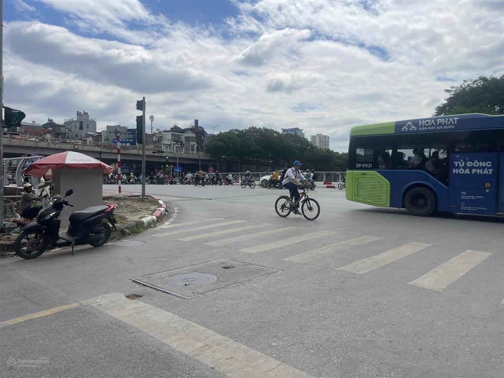 Tuyệt phẩm tòa văn phòng mặt phố quan hoa,cầu giấy,vị trí kim cương, view sông, kinh doanh đỉnh cao