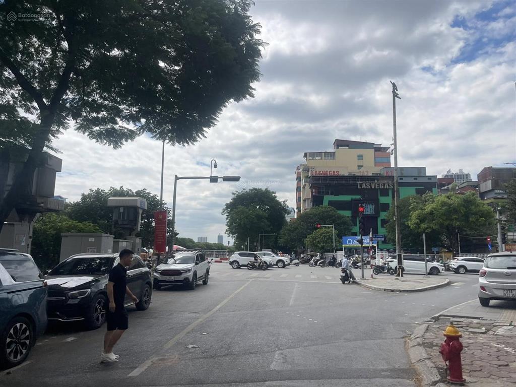 Tuyệt phẩm tòa văn phòng mặt phố quan hoa,cầu giấy,vị trí kim cương, view sông, kinh doanh đỉnh cao