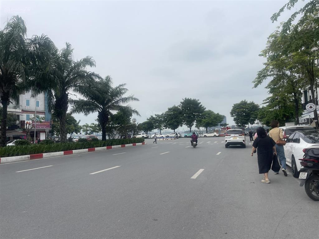 Siêu phẩm mặt hồ tây 3 thoáng, 140,1m, 6 tầng, mặt tiền khủng trên 10m, giá 240 tỷ