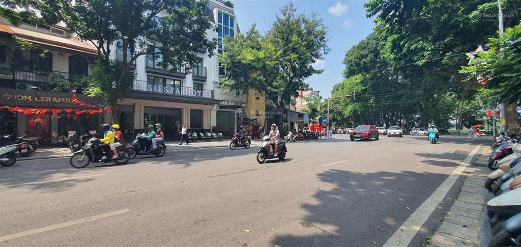 Siêu phẩm building 225m,10 tầng trung tâm quận hai bà trưng,3 mặt thoáng,dòng tiền khủng,300 tỷ