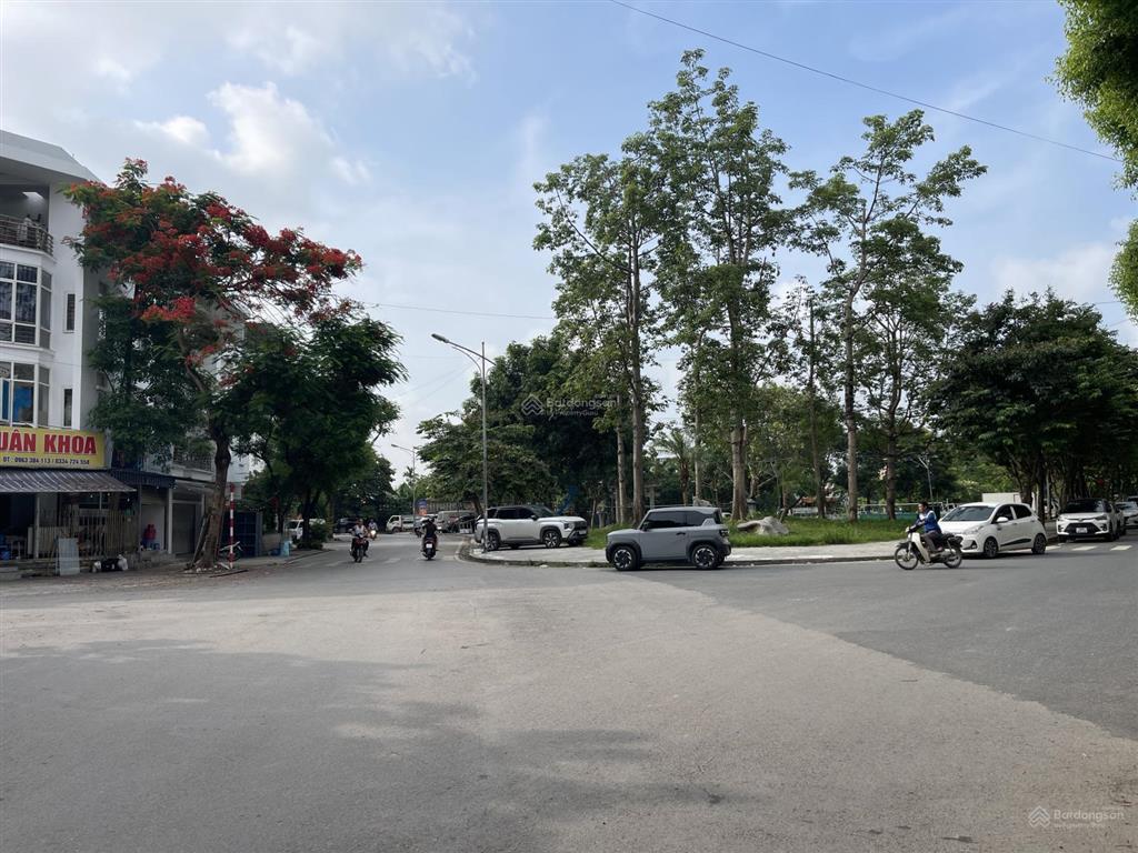 Bán lk văn phú hà đông,gần vườn hoa,trường học,dân trí cao,tiện ích ngập tràn,67.5m,4 tầng,18,5 tỷ