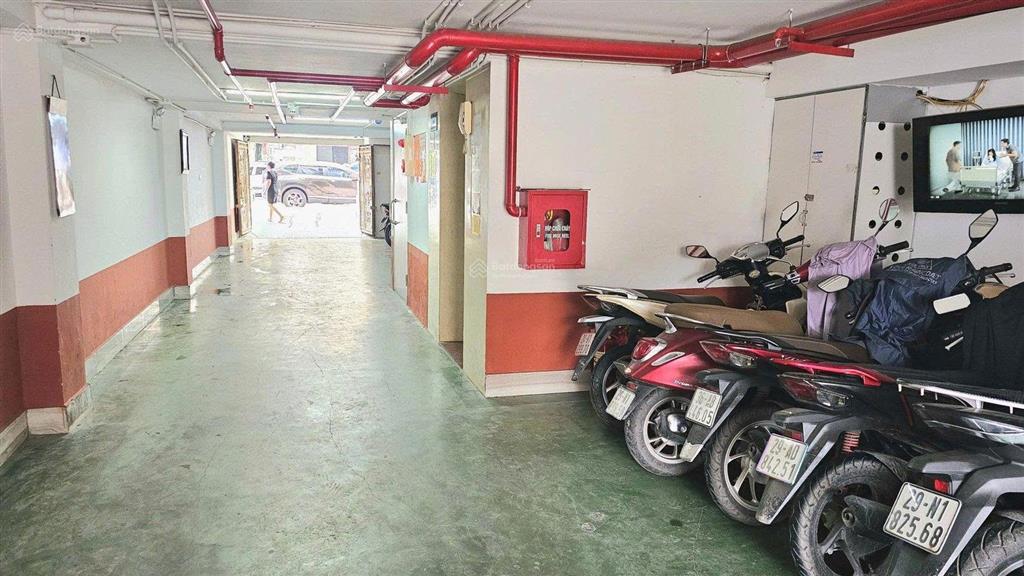 Bán tòa nhà nhà 9 tầng,có hầm,2 mặt tiền phố nguyễn sơn,long biên,diện tích 140m,tài chính 75 tỷ