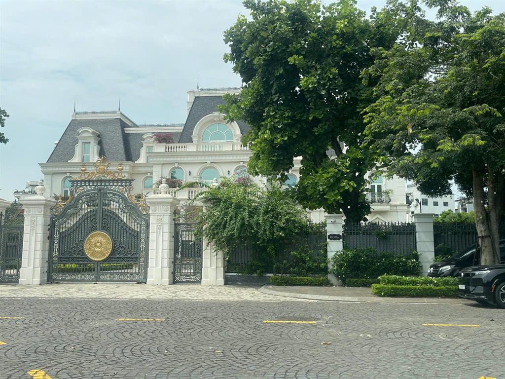 Biệt thự vip elegant park villa thạch bàn long biên, lô góc 216m2, full nội thất châu âu, 90 tỷ