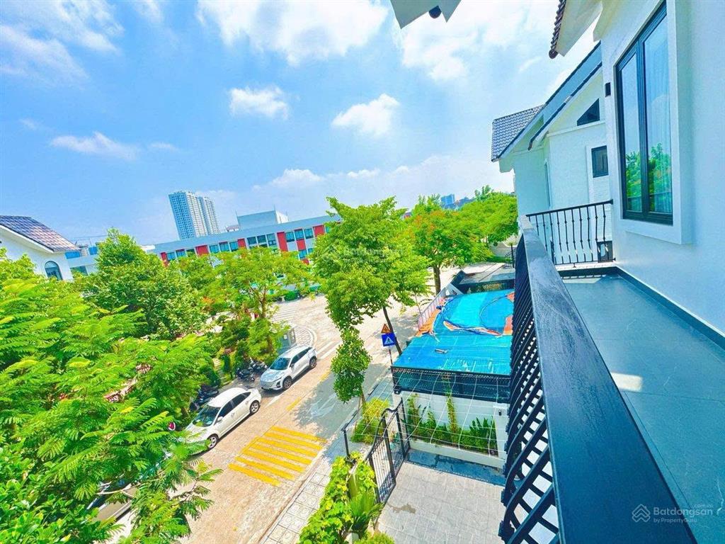 Bán bt vip 200m,4 tầng,thang máy,full nội thất,khu đô thị geleximco lê trọng tấn,hà đông.40 tỷ