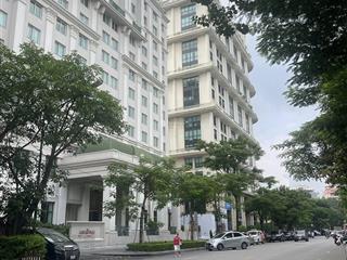 Bán tòa nhà 392m, 11 tầng, mặt đường cầu giấy, dòng tiền 10 tỷ/năm
