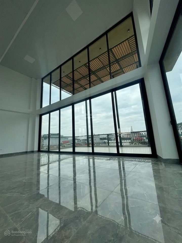 Siêu phẩm tòa building lô góc mặt phố hồng tiến 144m2,10 tầng,hầm,dòng tiền 180tr/tháng, giá 68 tỷ