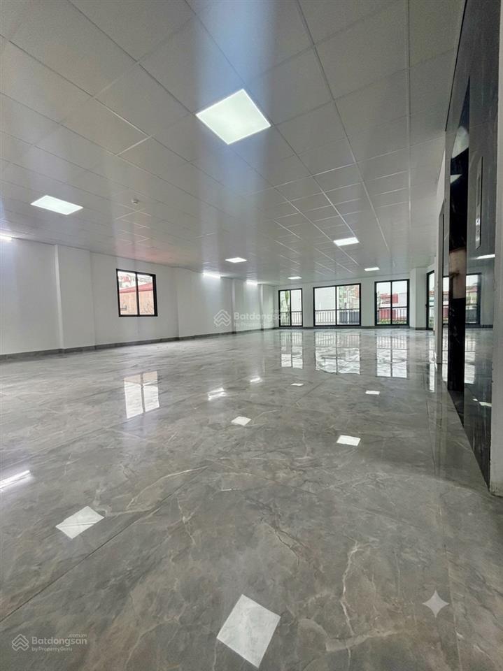 Siêu phẩm tòa building lô góc mặt phố hồng tiến 144m2,10 tầng,hầm,dòng tiền 180tr/tháng, giá 68 tỷ