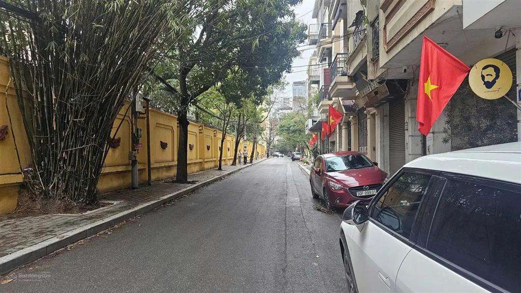 Siêu vip nguyễn tri phương, ba đình, 65m2, nhà 5 tầng, giá 69 tỷ