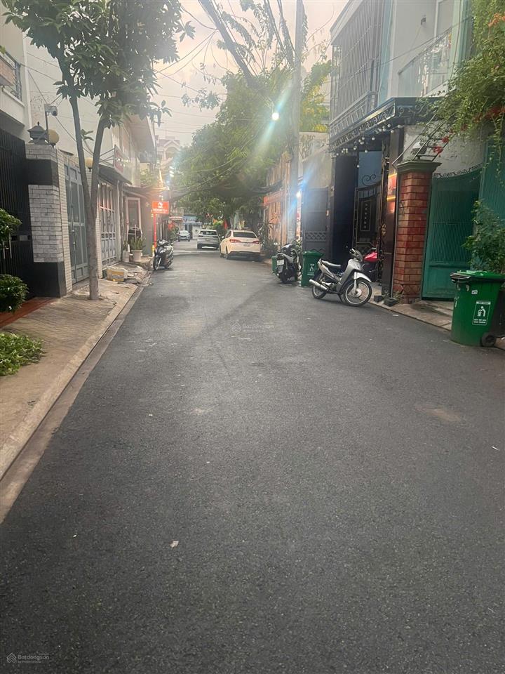 Bán nhà hẻm nhựa 10m thông ba vân khu bàu cát giá tốt